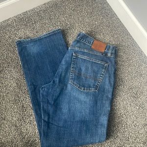 Men’s Lucky Brand denim jeans